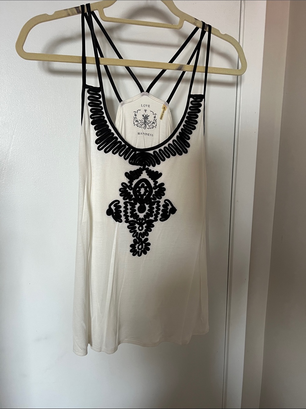Women’s embroidered tank. Size S